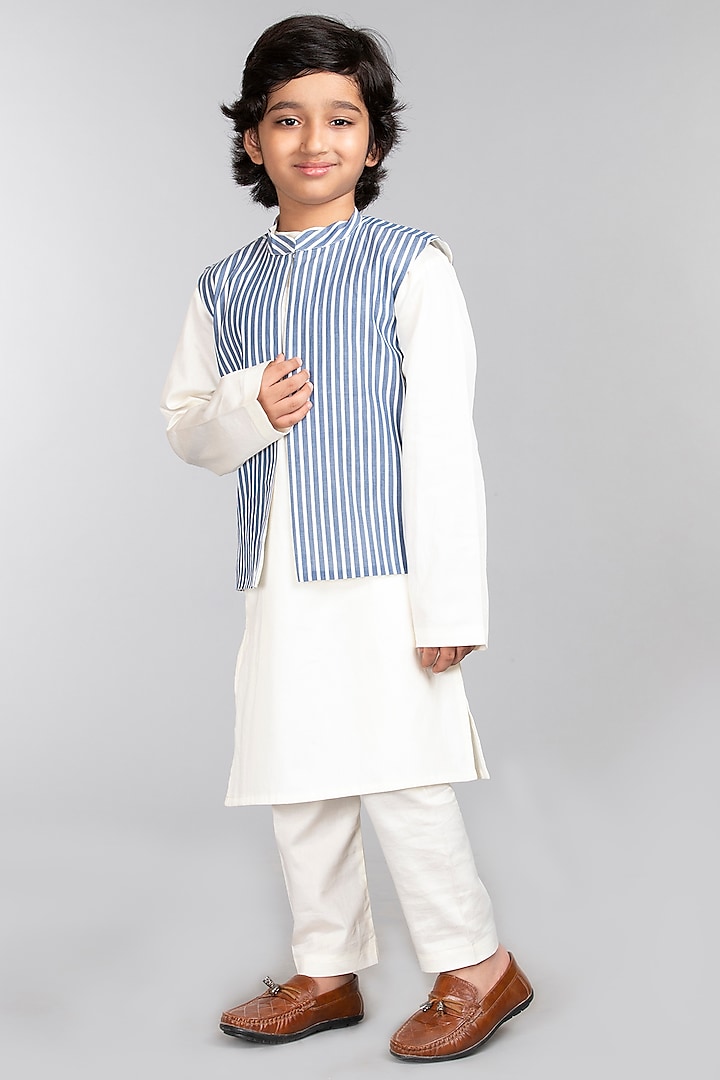 Blue Striped Cotton Bundi Jacket With Kurta Set For Boys by BYB PREMIUM
