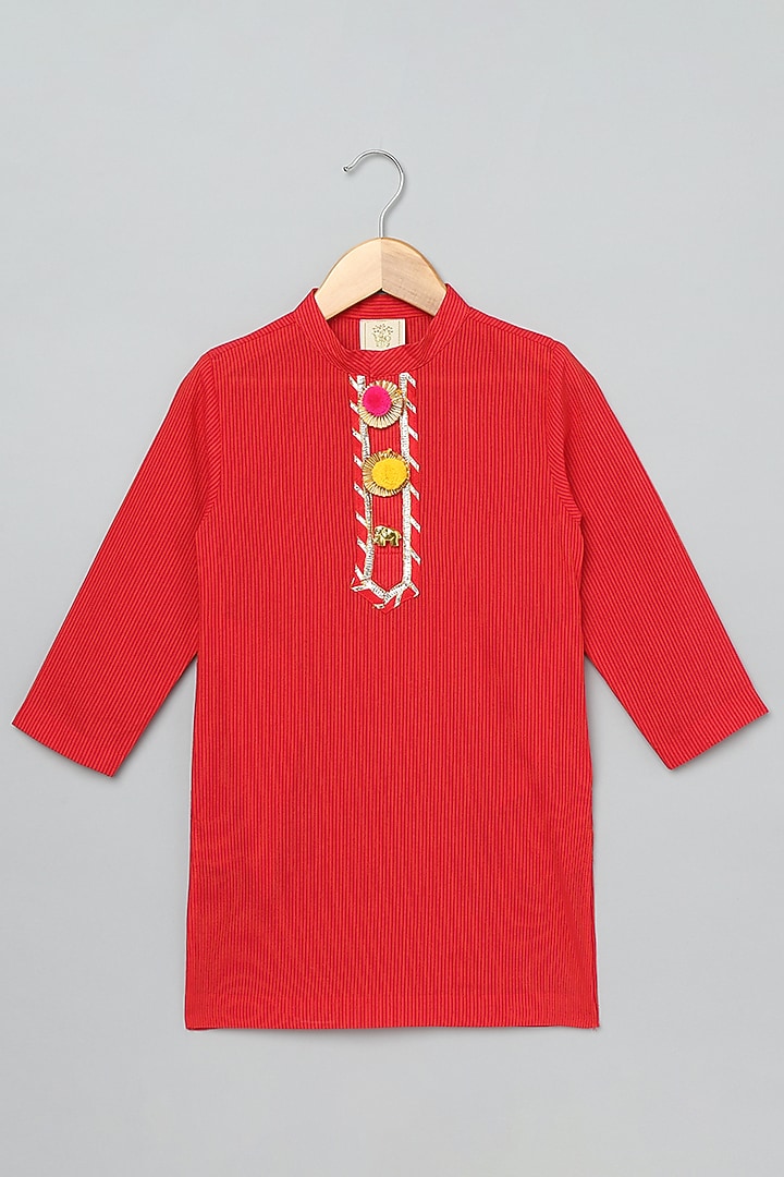Red Cotton Gota Embroidered Bundi Jacket Set For Boys by BYB PREMIUM at Pernia's Pop Up Shop