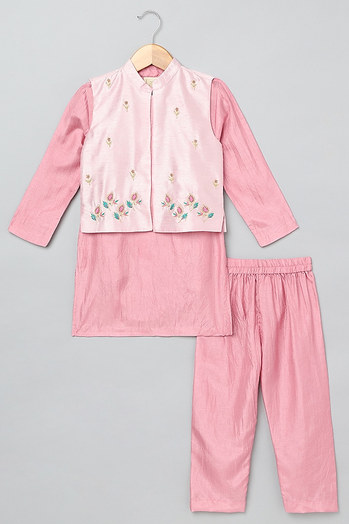 Dusty Pink Dola Silk Hand Embroidered Bundi Jacket Set For Boys by BYB PREMIUM