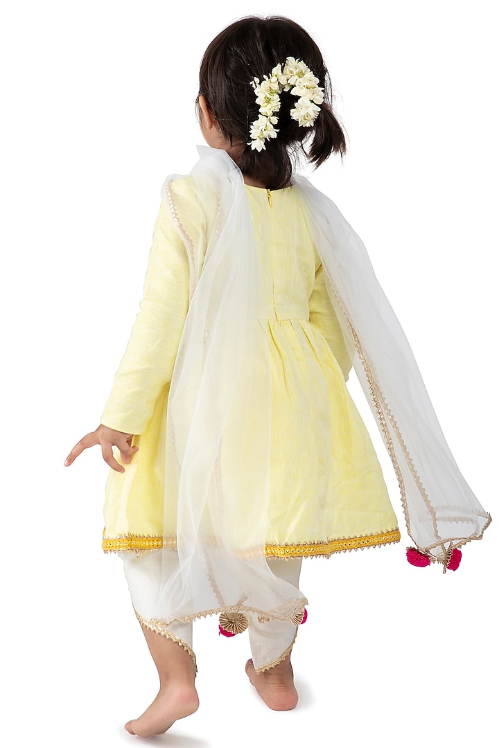 Lime Green Linen Kurta Set For Girls by BYB PREMIUM at Pernia's Pop Up Shop