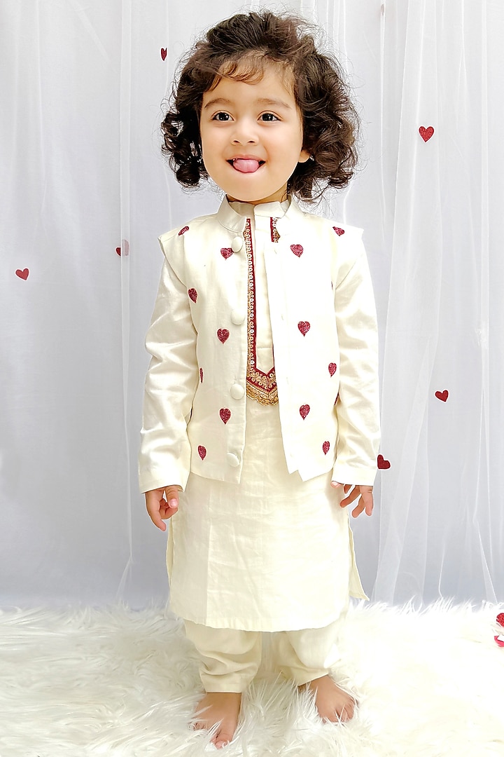 White Pure Cotton Hand Embroidered Nehru Jacket Set For Boys by BYB PREMIUM