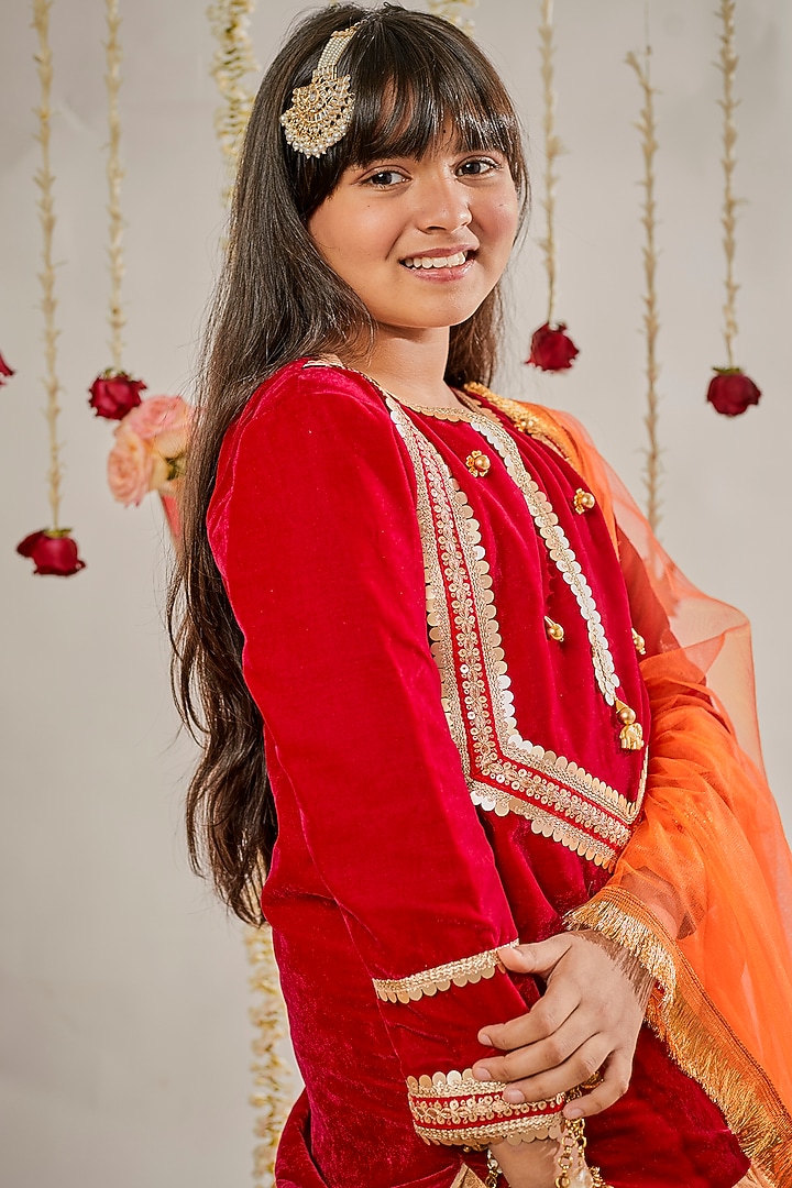 Golden Chanderi Silk Lehenga Set For Girls by BYB PREMIUM at Pernia's Pop Up Shop