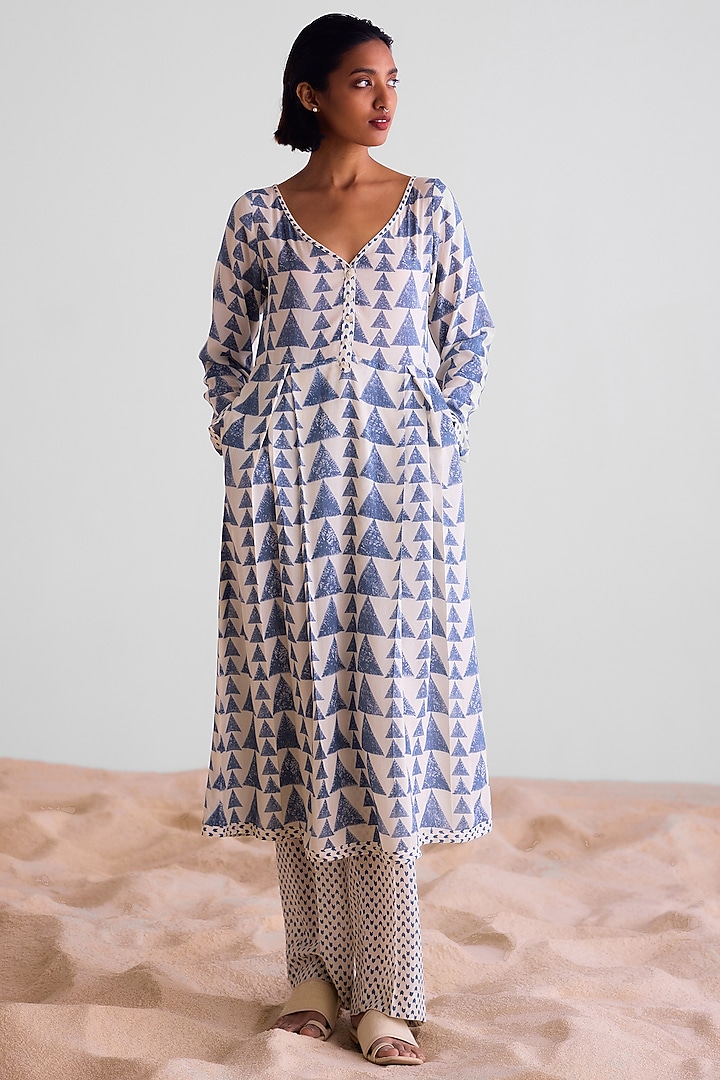 Off-White Modal Printed Kurta Set by Cotton and Clay at Pernia's Pop Up Shop