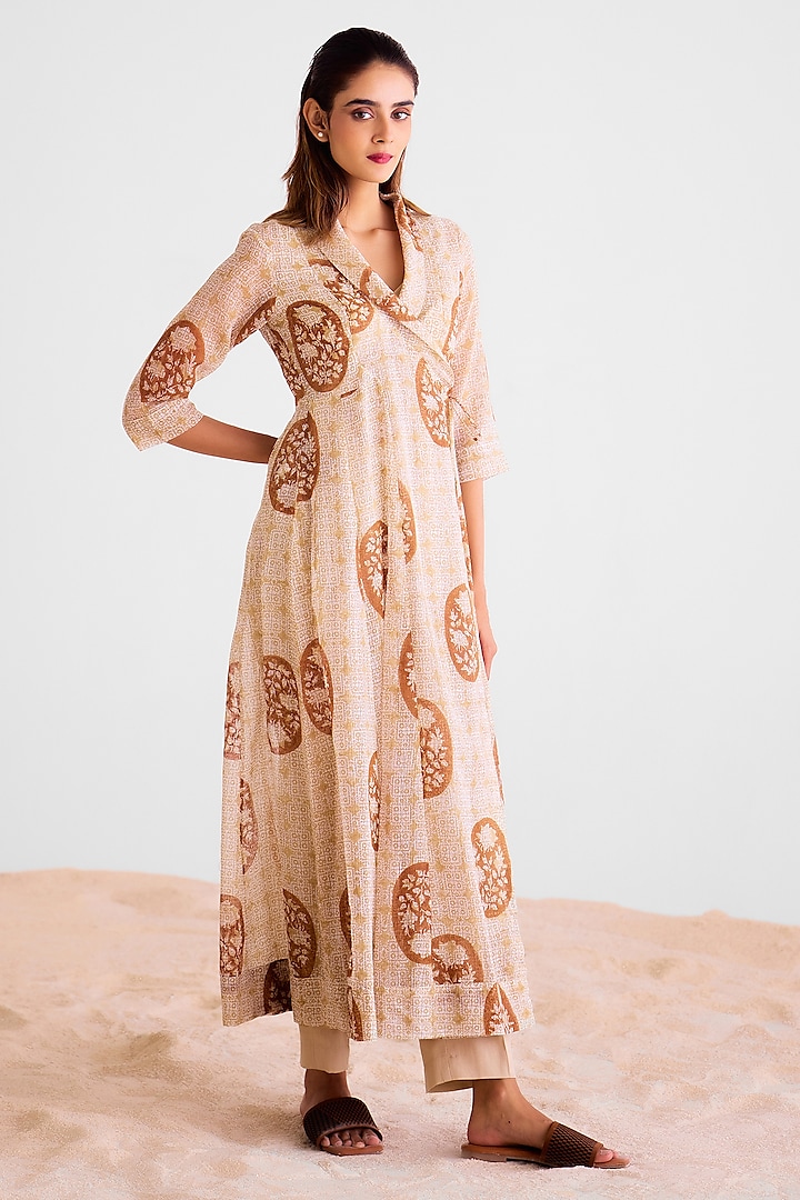 Natural Brown Kota Doria Cotton Hand Block Printed Angrakha Kurta Set by Cotton and Clay at Pernia's Pop Up Shop