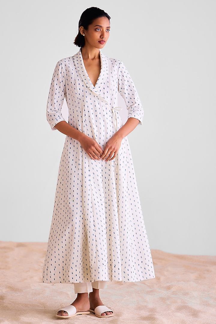 White Cotton Hand Block Printed Angrakha Kurta Set by Cotton and Clay at Pernia's Pop Up Shop