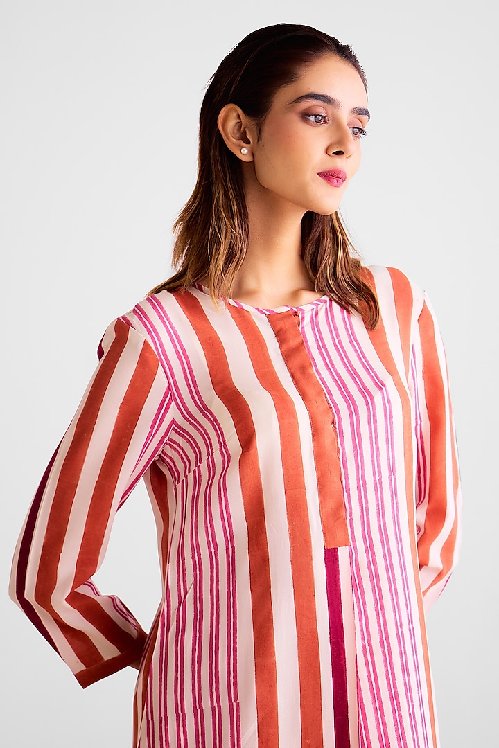 Off-White & Coral Cotton Silk Hand Block Printed Kurta Set by Cotton and Clay at Pernia's Pop Up Shop