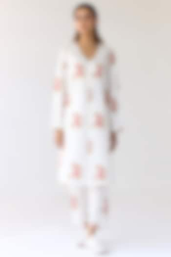 White Cotton Hand Block Printed Kurta Set by Cotton and Clay at Pernia's Pop Up Shop