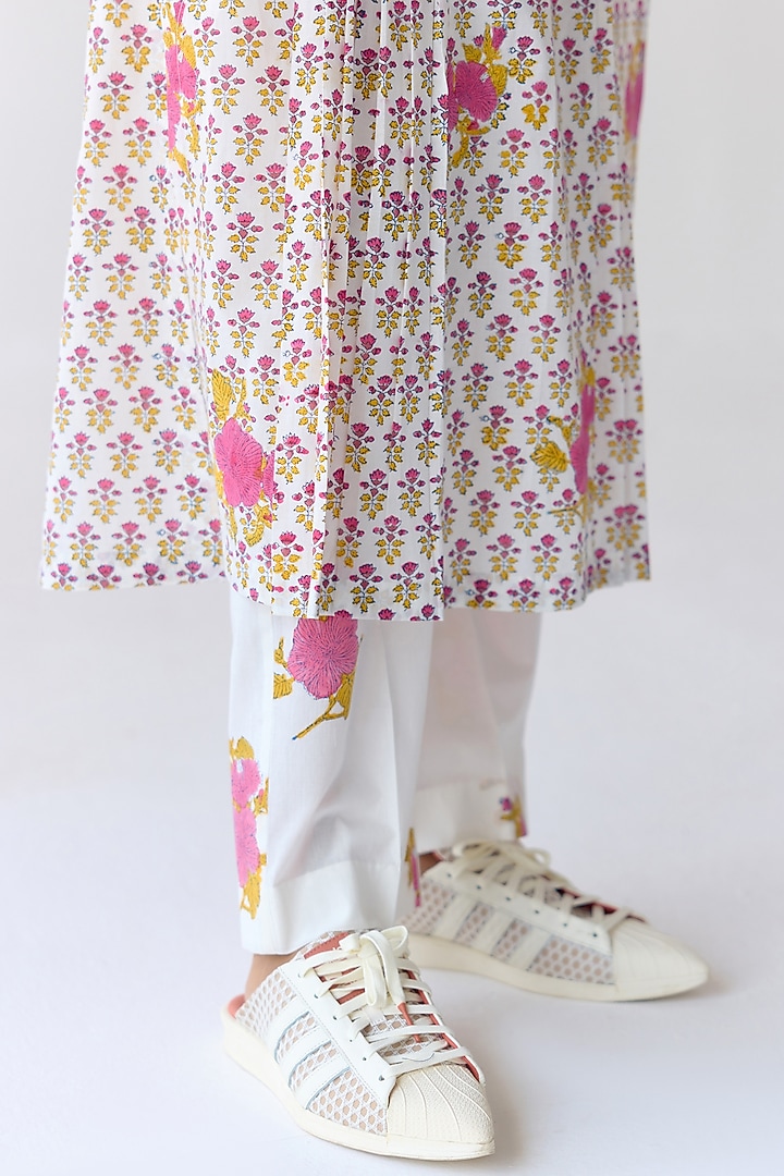 White Cotton Hand Block Printed Kurta Set by Cotton and Clay at Pernia's Pop Up Shop