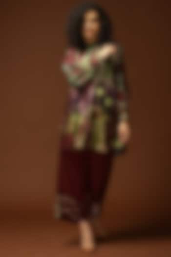 Burgundy & Leaf Green Tie-Dyed Tunic Set by Capisvirleo at Pernia's Pop Up Shop
