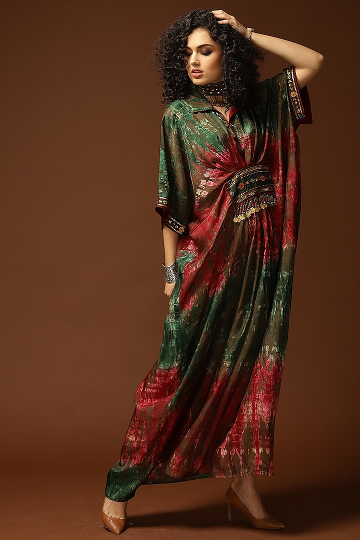 Emerald Green & Cadmium Red Tie-Dyed Kaftan by Capisvirleo at Pernia's Pop Up Shop