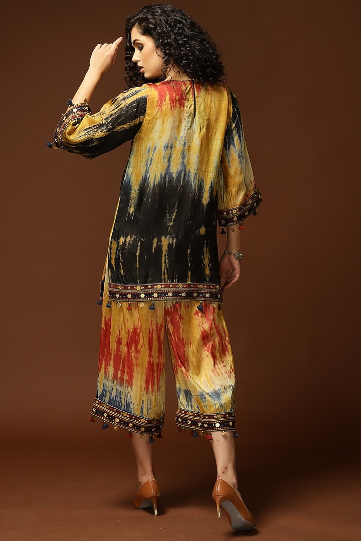 Black Tie-Dyed Short Tunic Set by Capisvirleo at Pernia's Pop Up Shop