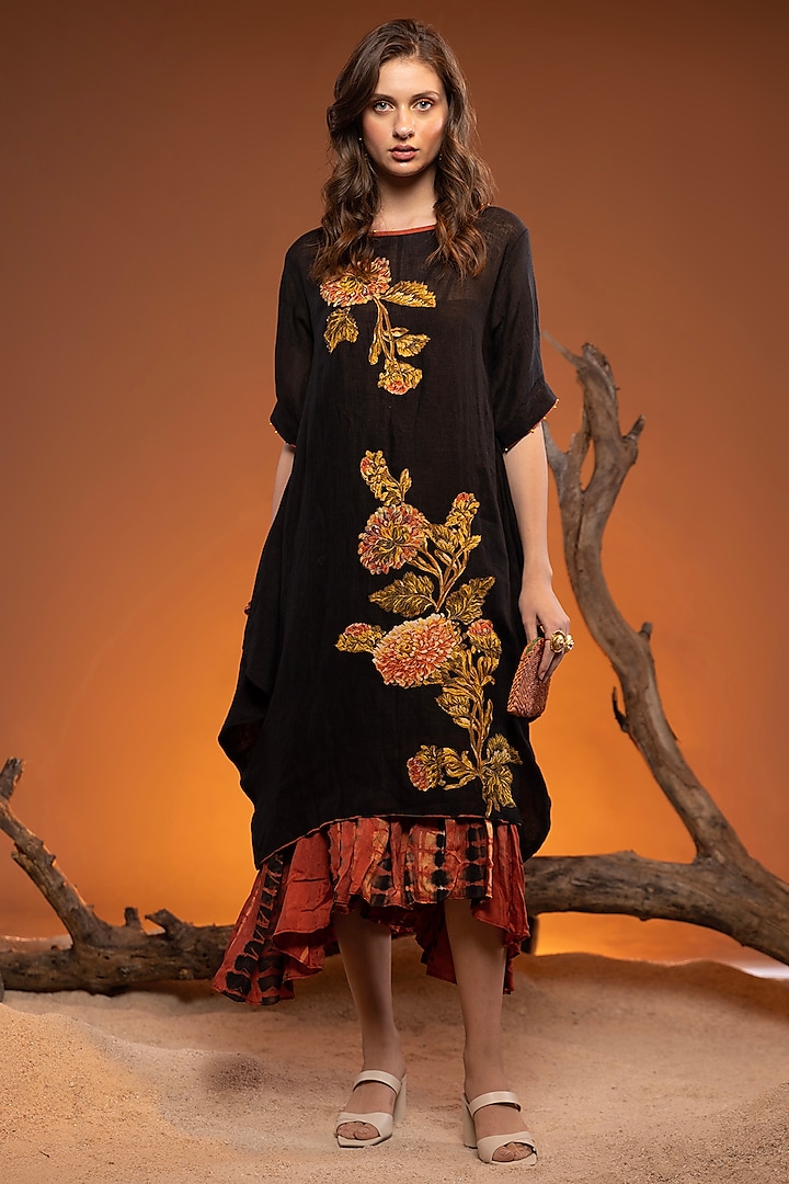 Black & Orange Linen Floral Patchwork Embroidered Boho Tunic Dress by Capisvirleo