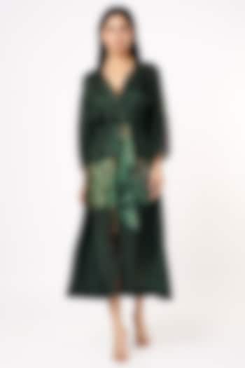 Emerald Green Habutai Silk Front-Open Dress by Capisvirleo