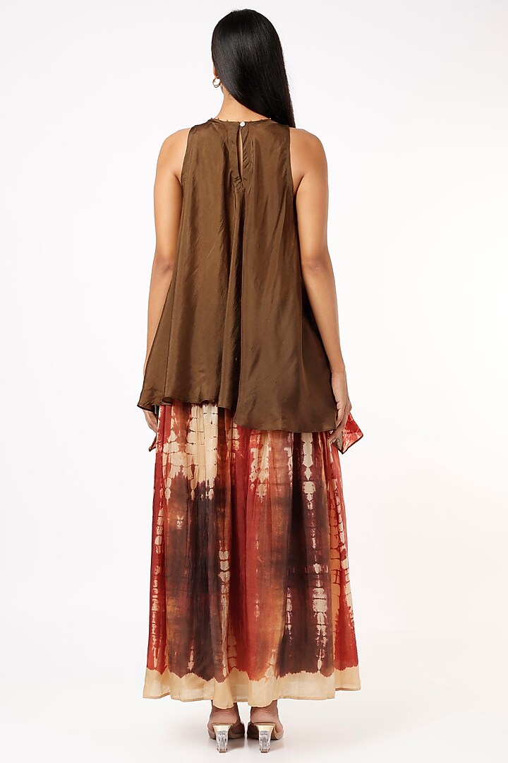 Gold Embroidered Crop Top by Capisvirleo at Pernia's Pop Up Shop