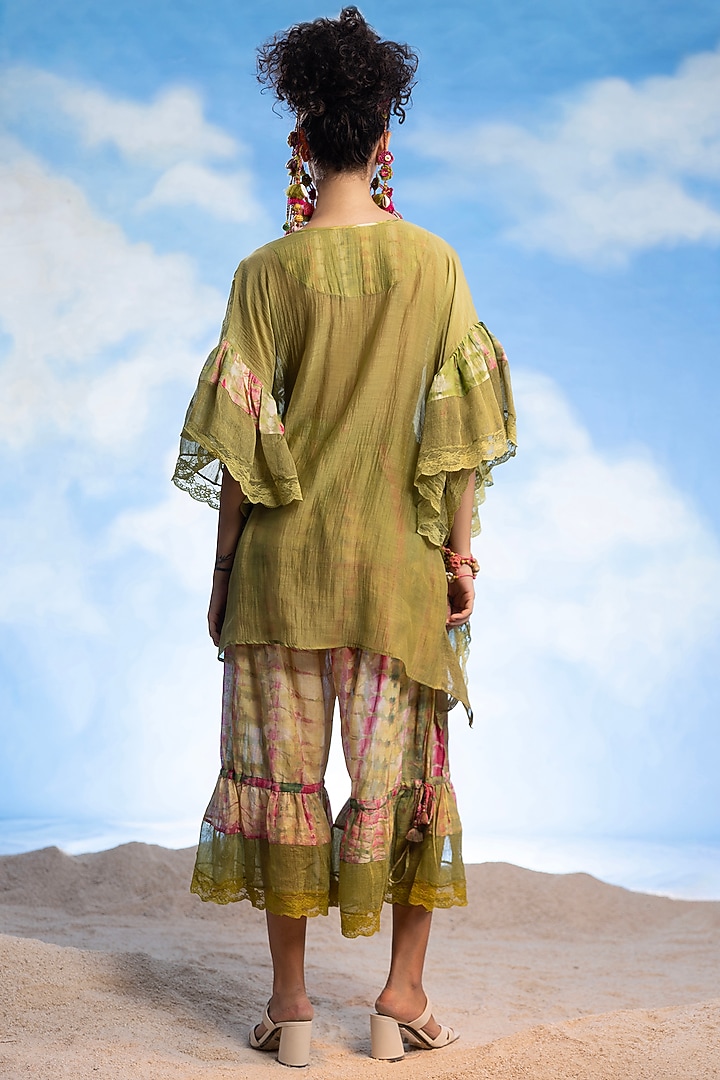 Green Chanderi Silk & Cotton Embroidered Co-Ord Set by Capisvirleo at Pernia's Pop Up Shop