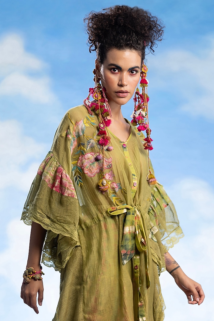 Green Chanderi Silk & Cotton Embroidered Co-Ord Set by Capisvirleo at Pernia's Pop Up Shop