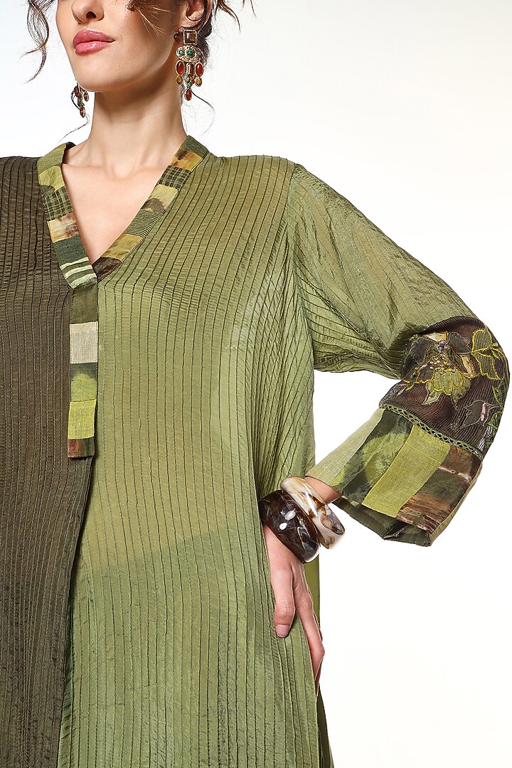 Olive & Moss Green Habutai Silk Color-Block Tunic Set by Capisvirleo at Pernia's Pop Up Shop