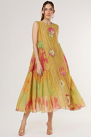 Mustard Printed Flared Dress by Capisvirleo