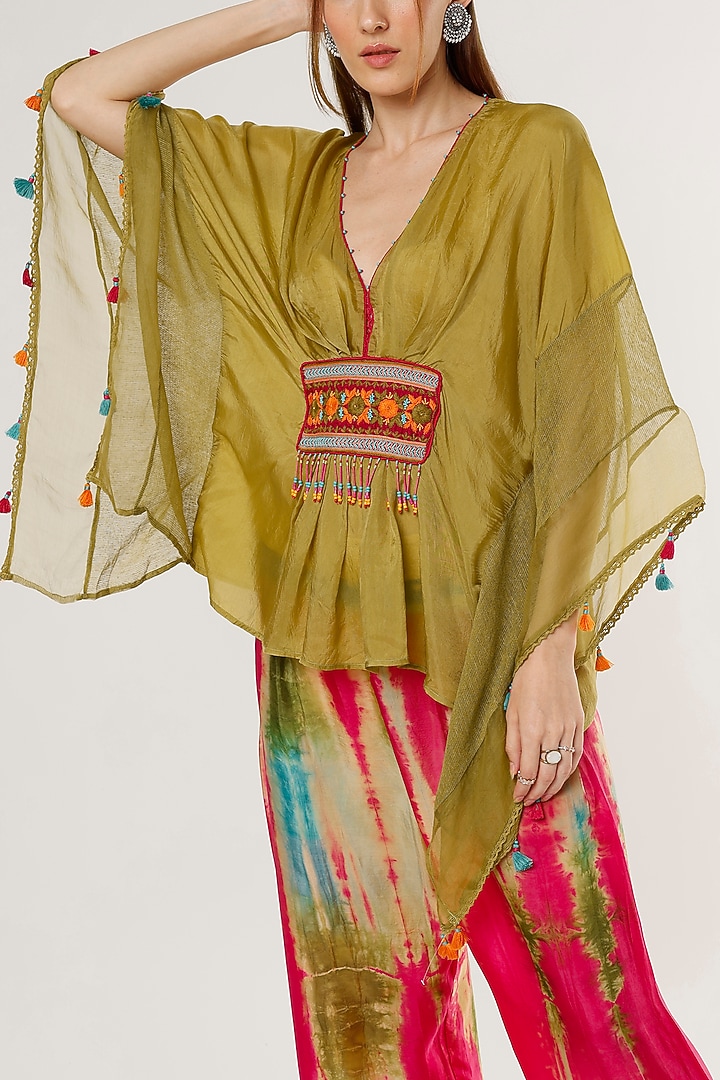 Fuchsia Printed Pant Set by Capisvirleo at Pernia's Pop Up Shop