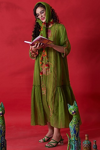 Green Chanderi Silk Stole by Capisvirleo