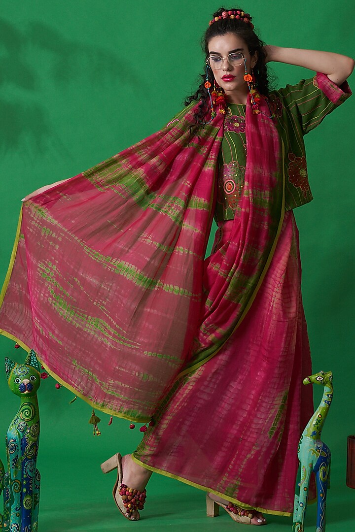 Magenta Tie-Dyed Saree by Capisvirleo