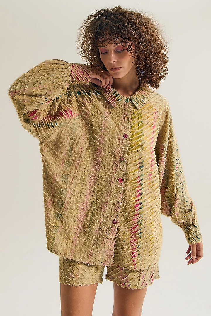 Ecru Chanderi Silk Tie-Dyed Shorts by Capisvirleo at Pernia's Pop Up Shop