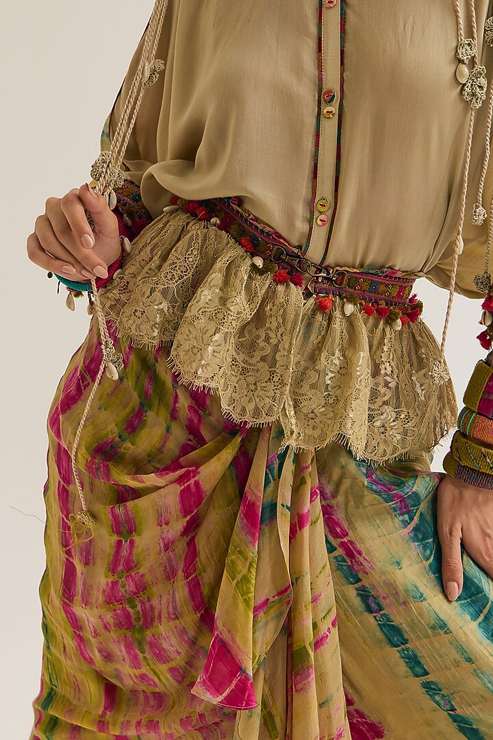Ecru Habutai Silk & Cotton Silk Thread Work Co-Ord Set by Capisvirleo at Pernia's Pop Up Shop