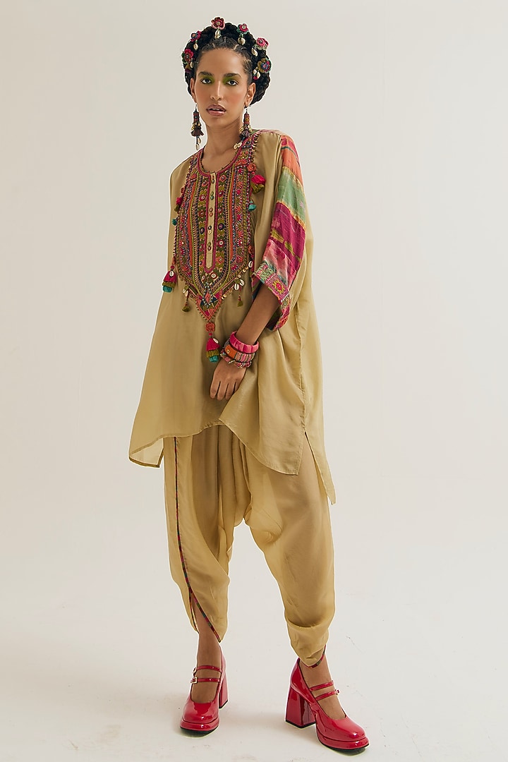 Ecru Habutai Silk Hand Embroidered Kaftan Set by Capisvirleo at Pernia's Pop Up Shop