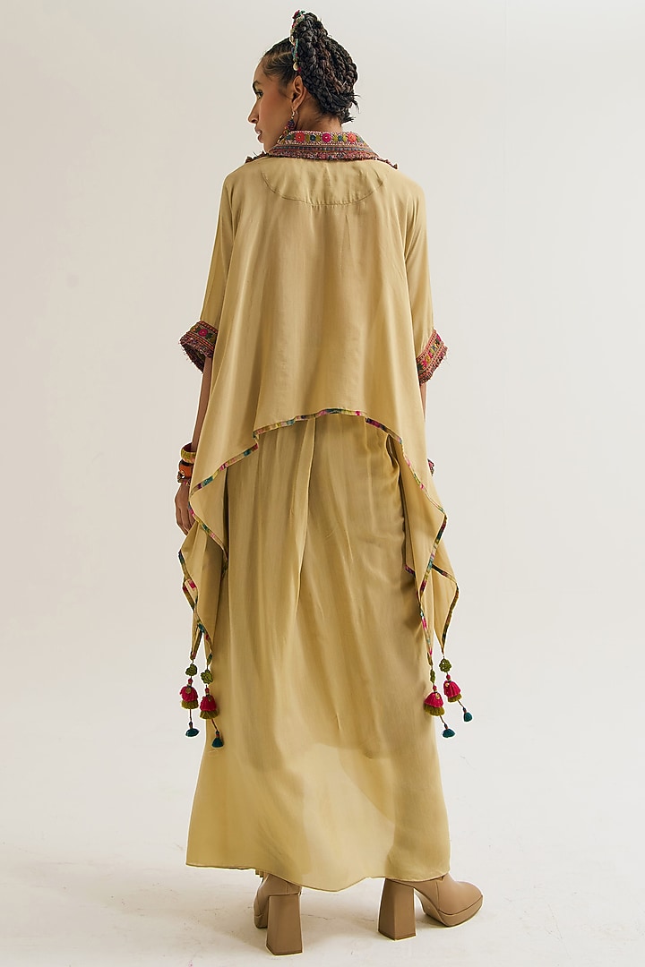 Ecru Cotton Silk Embroidered Cape Set by Capisvirleo at Pernia's Pop Up Shop