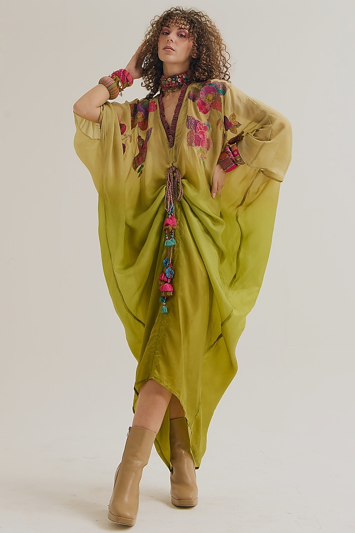 Ecru & Lavender Habutai Silk Embroidered Ombre Kaftan by Capisvirleo at Pernia's Pop Up Shop