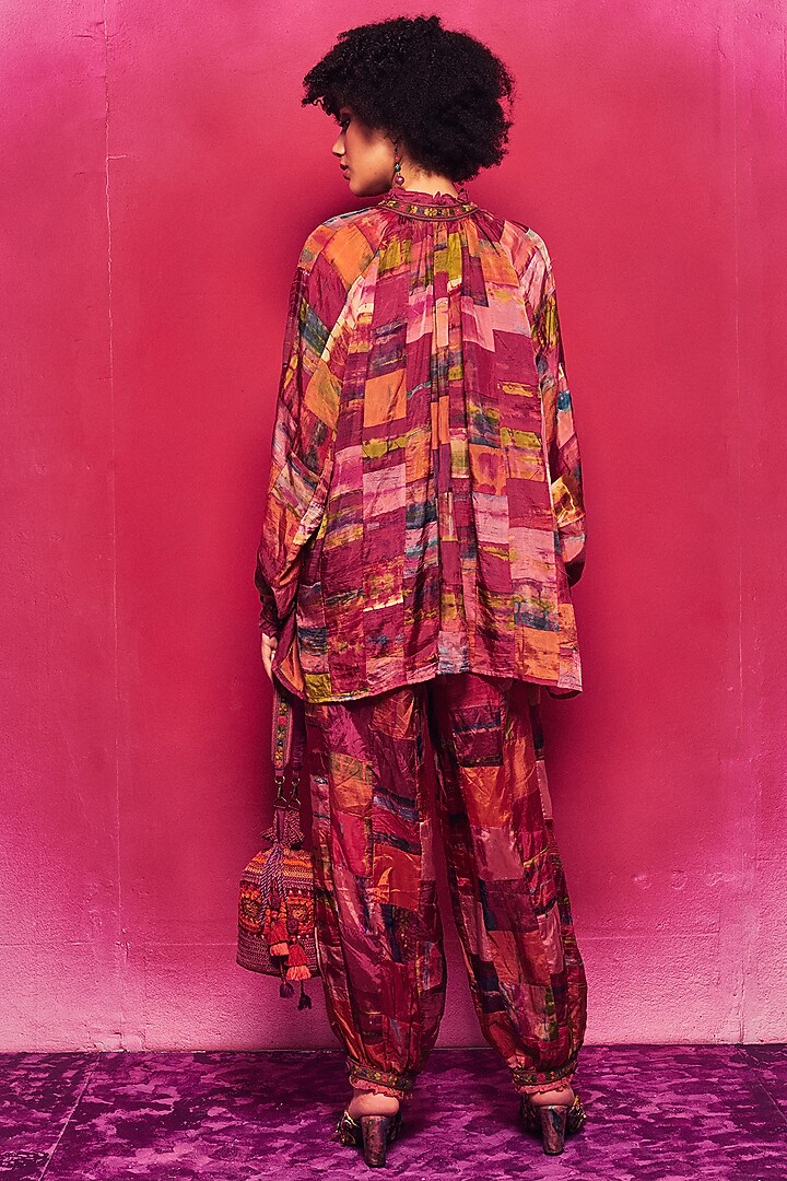 Fuchsia Silk Aari Embroidered Tie-Dyed Co-Ord Set by Capisvirleo at Pernia's Pop Up Shop