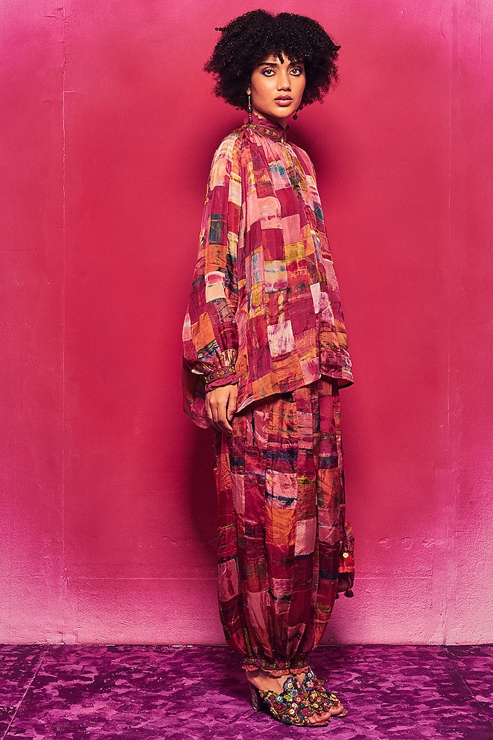 Fuchsia Silk Aari Embroidered Tie-Dyed Co-Ord Set by Capisvirleo at Pernia's Pop Up Shop