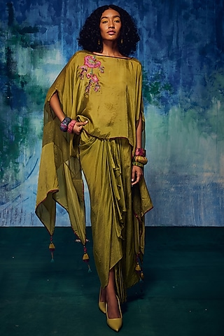 Olive Silk Pleated Skirt Set by Capisvirleo