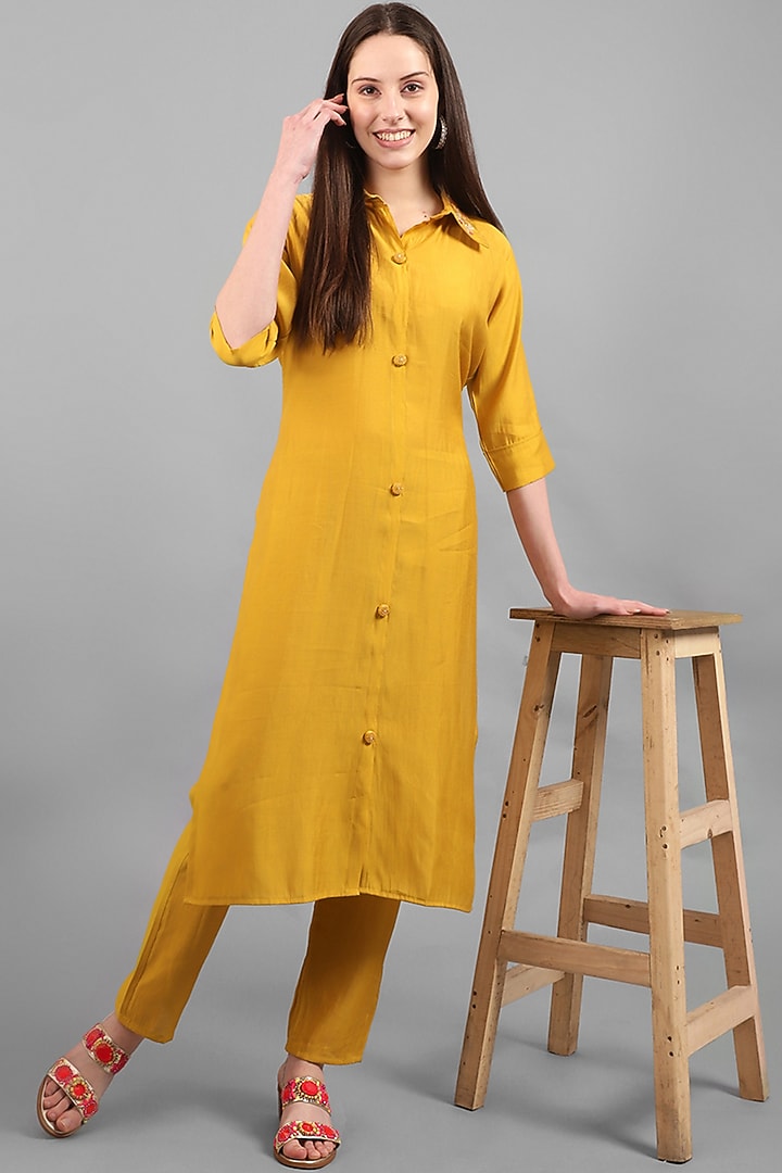 Gold Leather Hand Embroidered Heels Design by Kolha by Carlton at ...