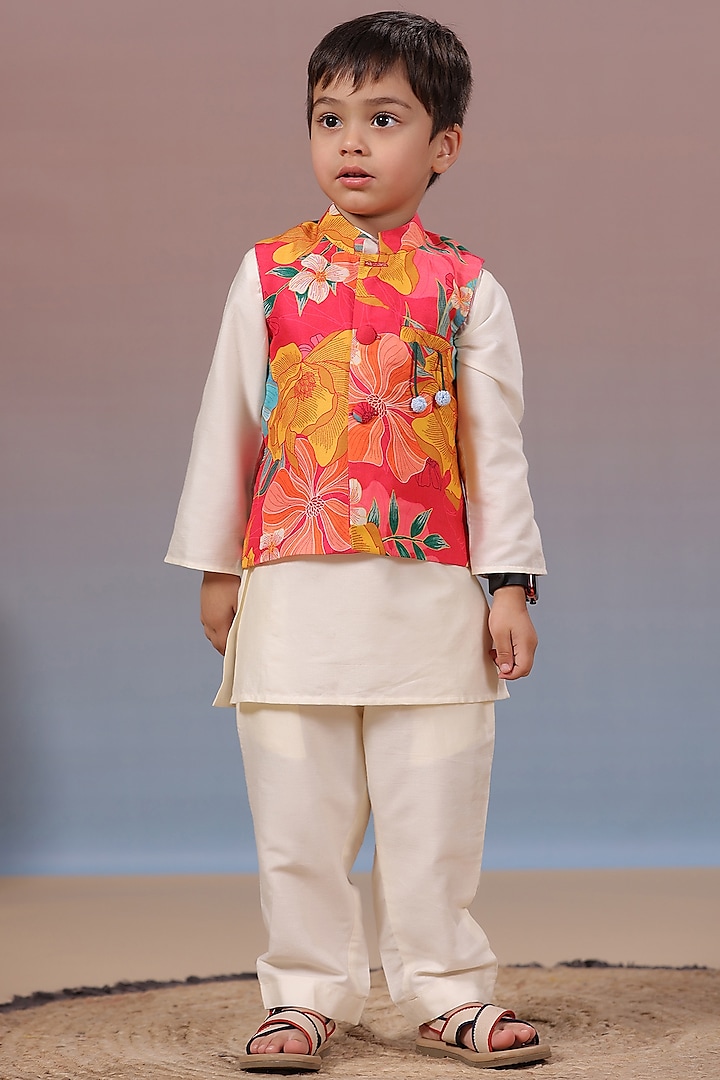 Red Muslin Floral Printed Nehru Jacket Set For Boys by Casa Ninos