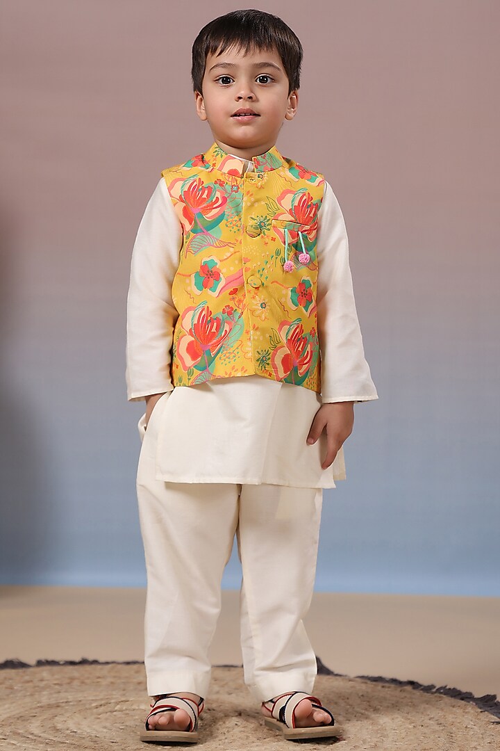 Yellow Muslin Floral Printed Nehru Jacket Set For Boys by Casa Ninos