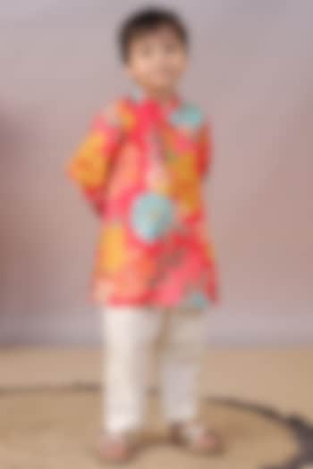 Red Muslin Floral Printed Kurta Set For Boys by Casa Ninos