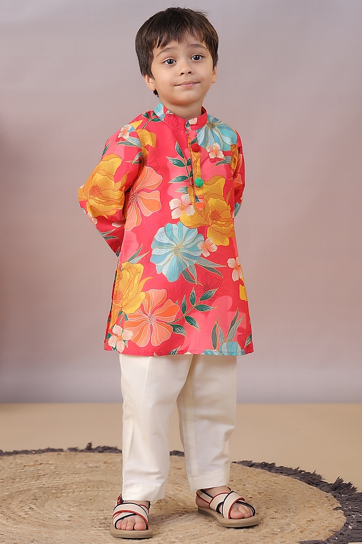 Red Muslin Floral Printed Kurta Set For Boys by Casa Ninos