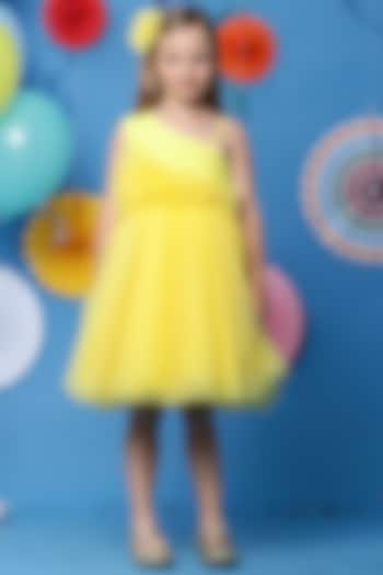 Bright Yellow Net Embellished Dress For Girls by Casa Ninos