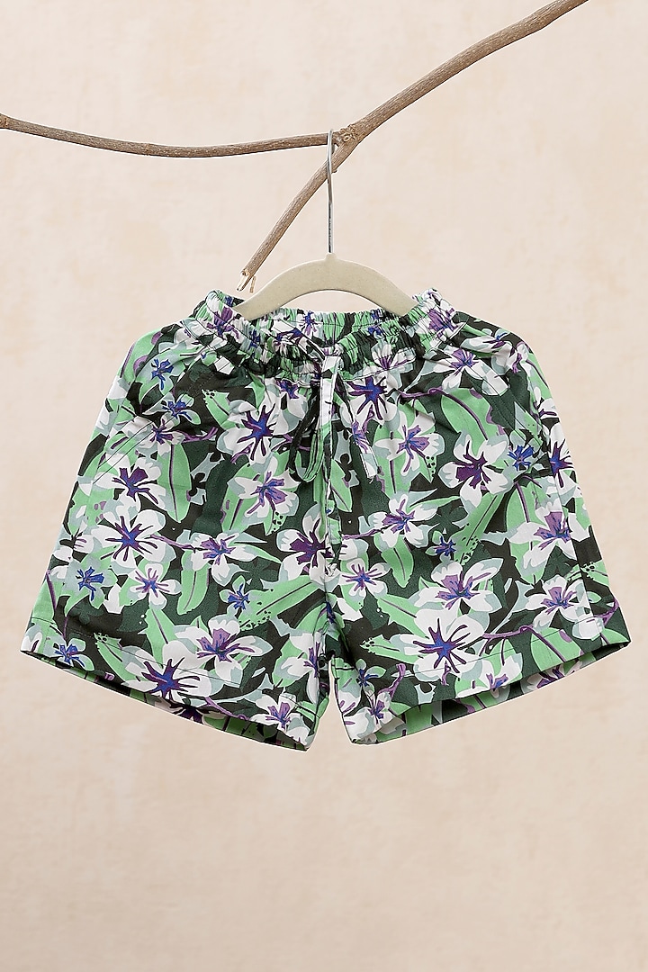 Green Tropical Printed Shorts For Boys by Casa Ninos