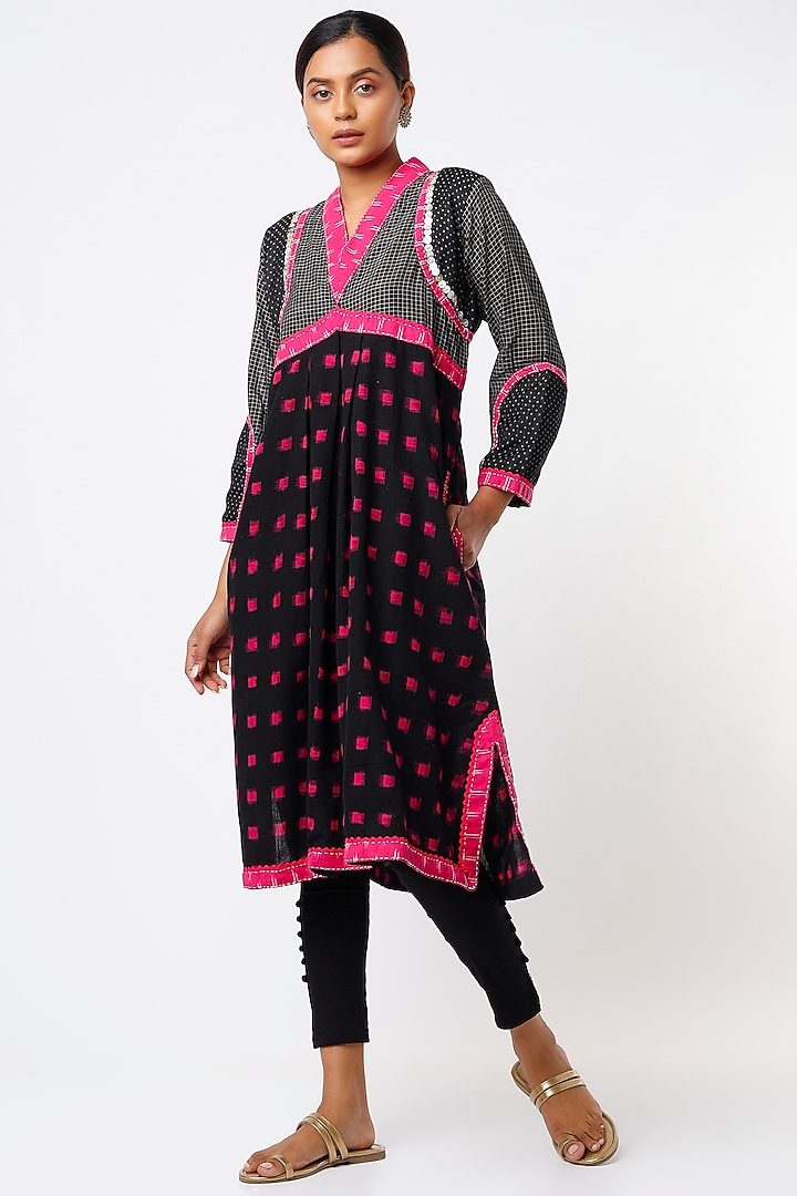 Black Handwoven Tunic Dress by THE WOVEN LAB
