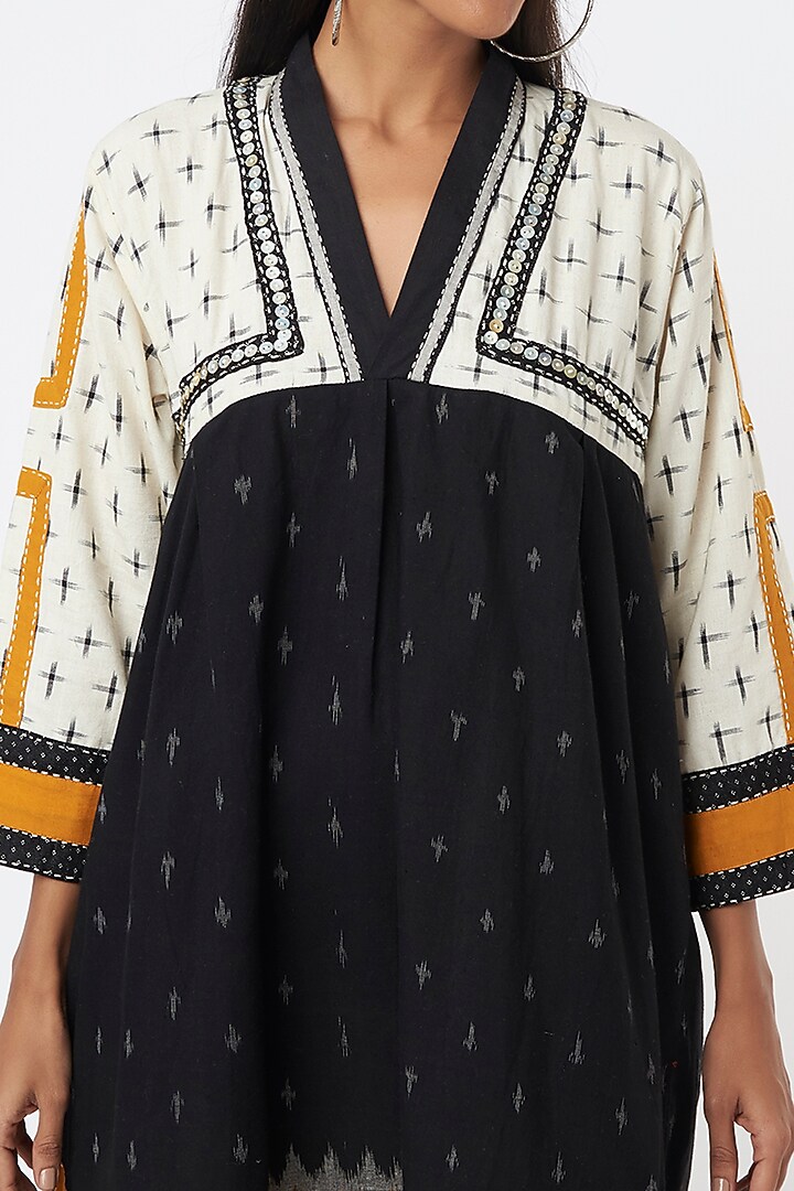 Black Cotton Printed Tunic by THE WOVEN LAB at Pernia's Pop Up Shop