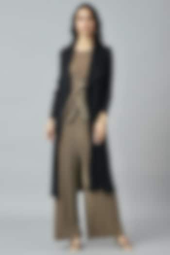 Black Pleated Trench Coat by Scarlet Sage