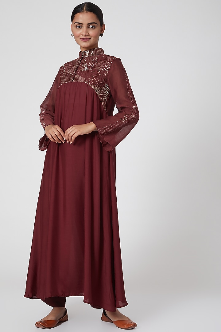 Maroon Embroidered Kurta With Pants by Chambray & Co. at Pernia's Pop Up Shop