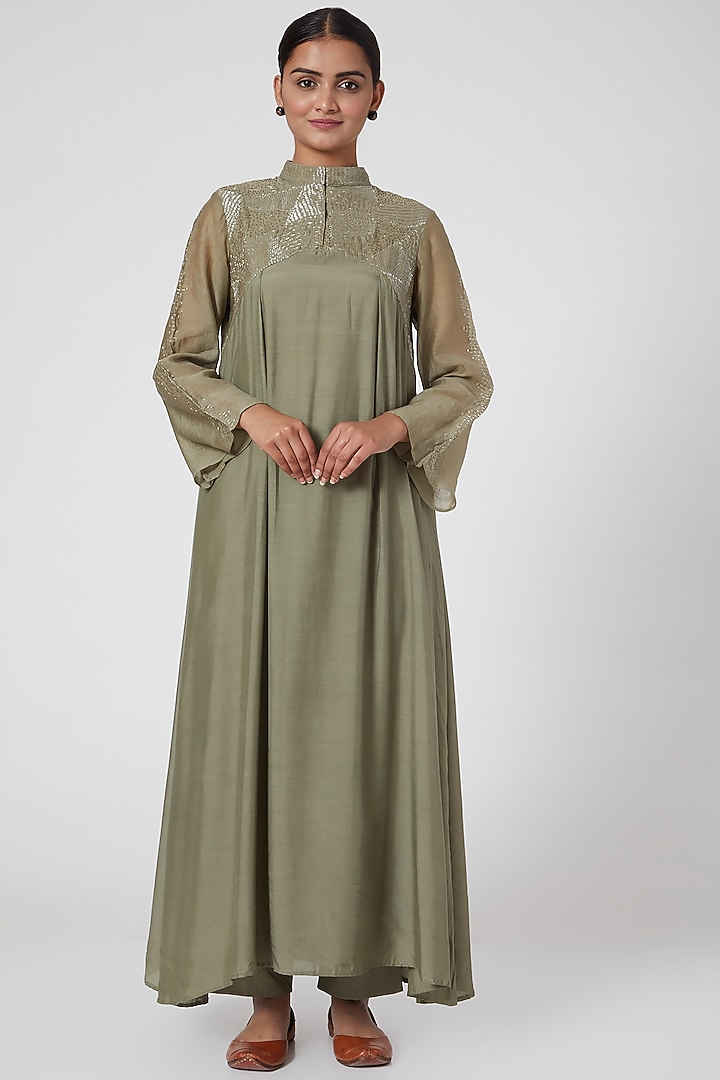 Olive Green Embroidered Kurta With Pants by Chambray & Co. at Pernia's Pop Up Shop