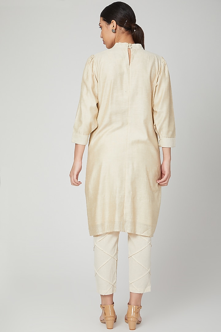 White Cotton Silk Kurta Set For Girls by Chambray - Kids at Pernia's Pop Up Shop