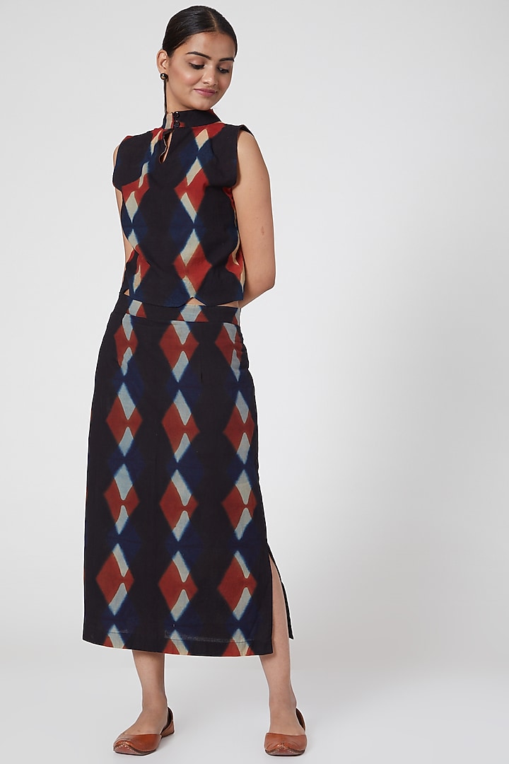 Black Printed Skirt Set For Girls by Chambray - Kids at Pernia's Pop Up Shop