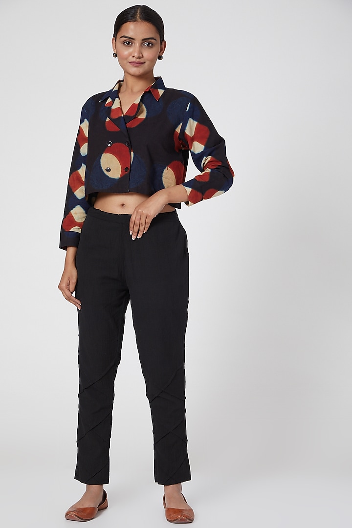 Black Printed Crop Shirt For Girls by Chambray - Kids at Pernia's Pop Up Shop