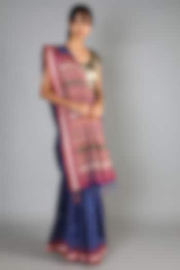 Deep Blue Tussar Handloom Saree Set With Weft Motif Magenta Palla by Chaturbhuj Das