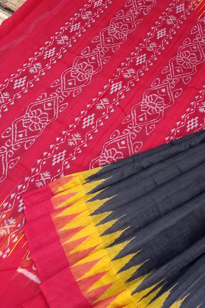 Black & Red Handwoven Saree by Chatrubhuja Das (Junior) at Pernia's Pop Up Shop